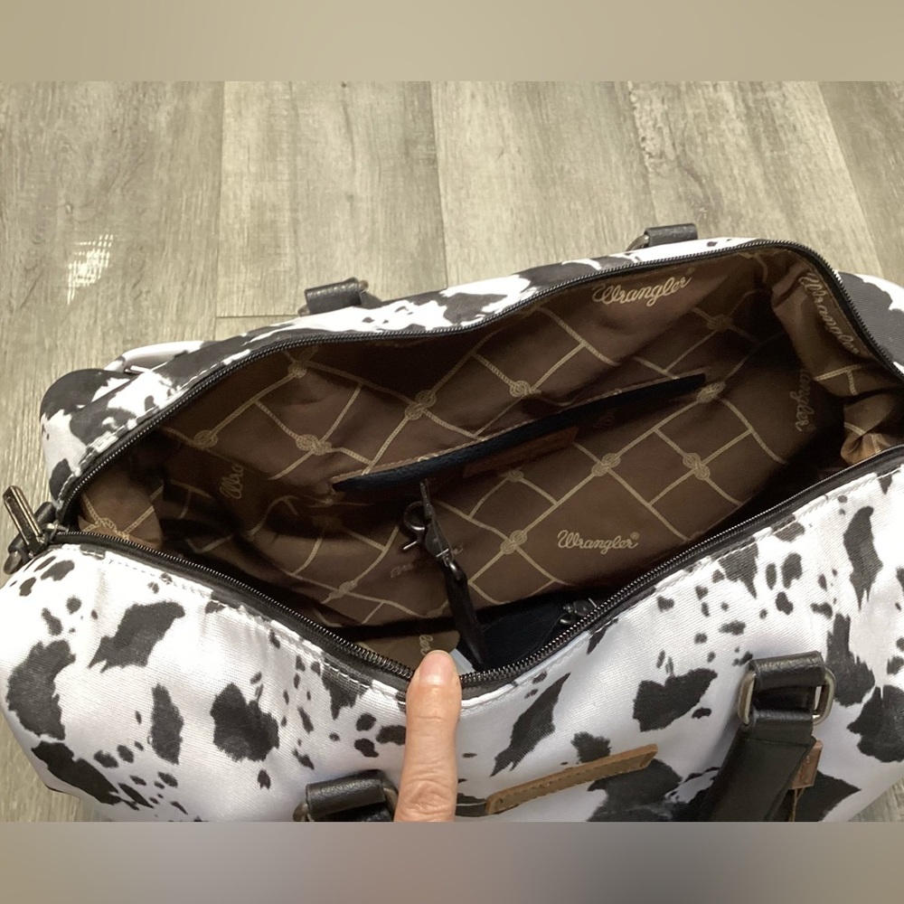 Wrangler Overnight Travel Bag - Picture 5 of 6